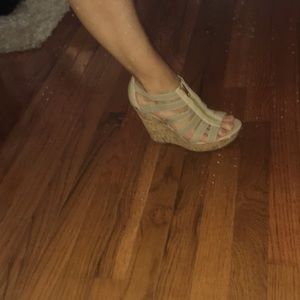 Steve Madden nude cork wedge